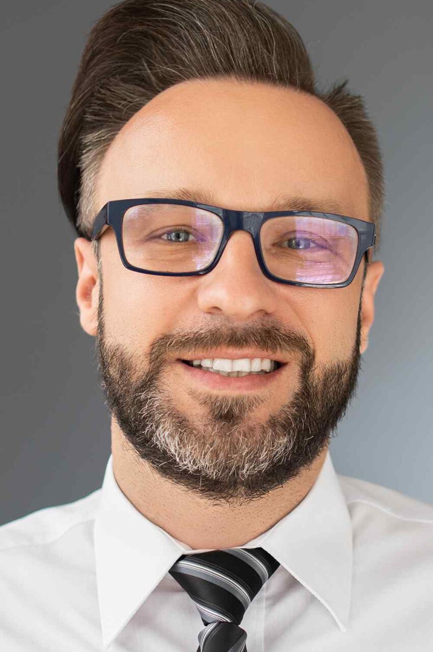 https://aimlgovernance.com/wp-content/uploads/2019/02/team_02-850x1280.jpg
